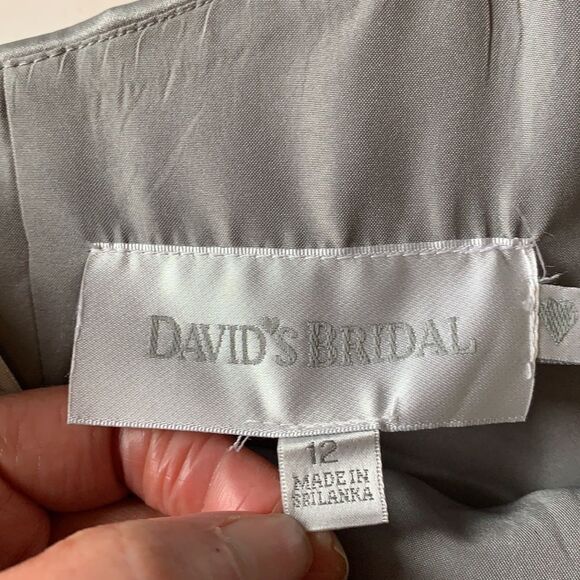 DAVID’S BRIDAL Women’s Satin One Shoulder Special Occasion Dress Silver Size 12 - Picture 12 of 13